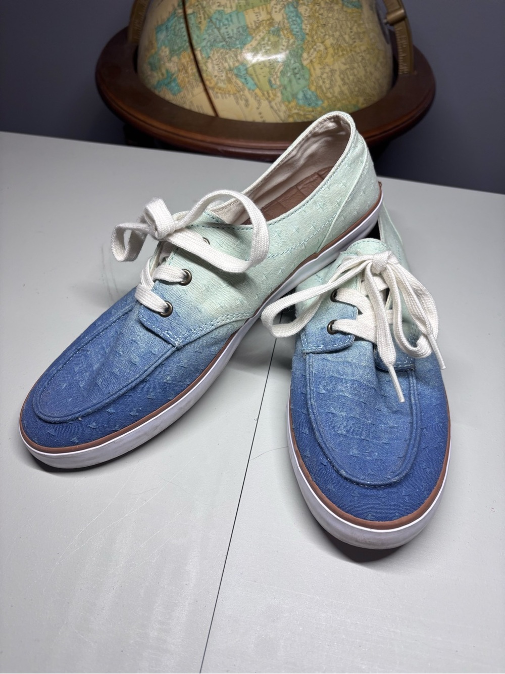 Reef women’s boat shoes